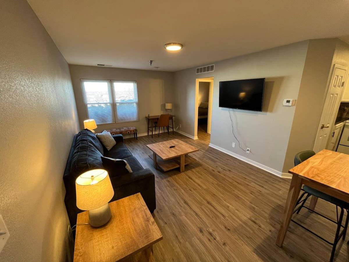 Aksarben 1 Bedroom-Close To I-80 Omaha Buitenkant foto